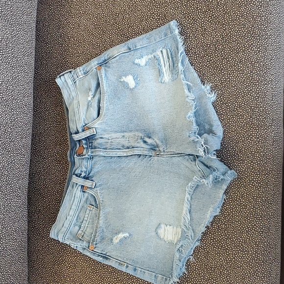BLANKNYC High Rise Shorts - Picture 1 of 10